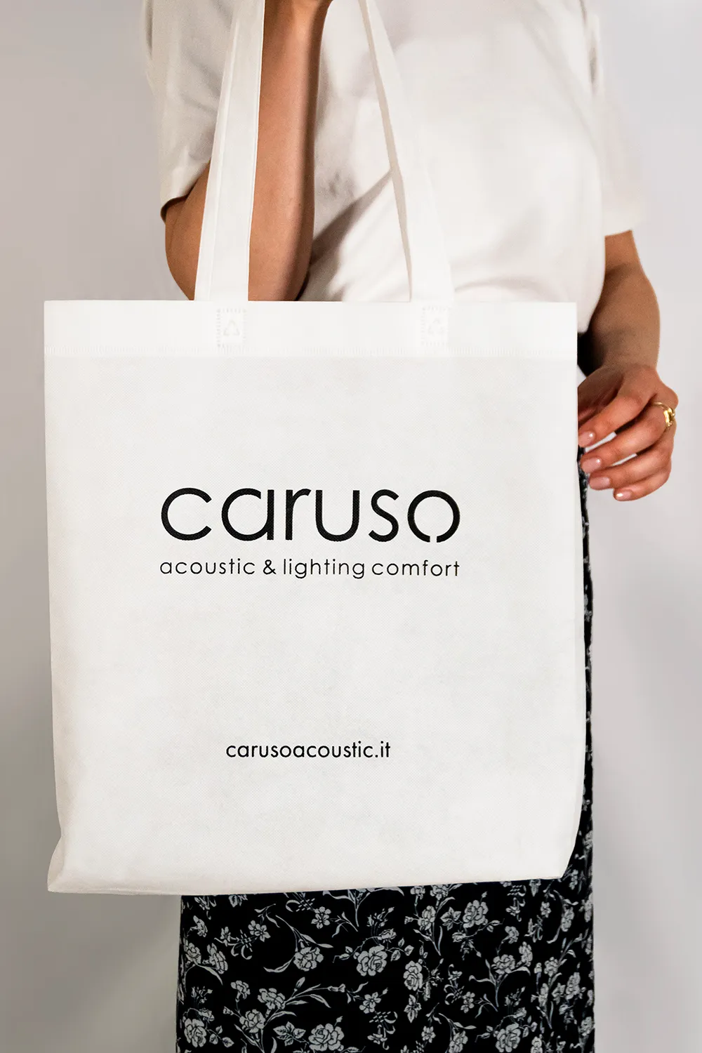 Immagine coordinata: Logo, biglietti da visita e bags Caruso Acoustic